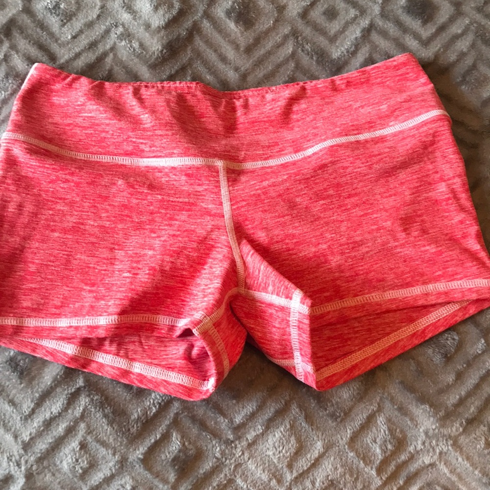 Red heathered fleos